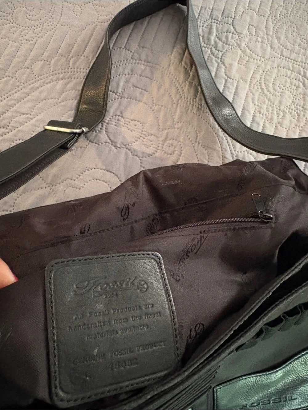 Fossil Black Leather Messenger Bag with Front Zip